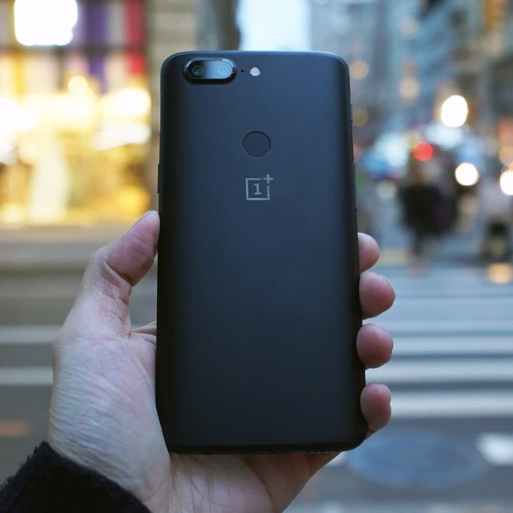 OnePlus 5T có hỗ trợ eSIM không?